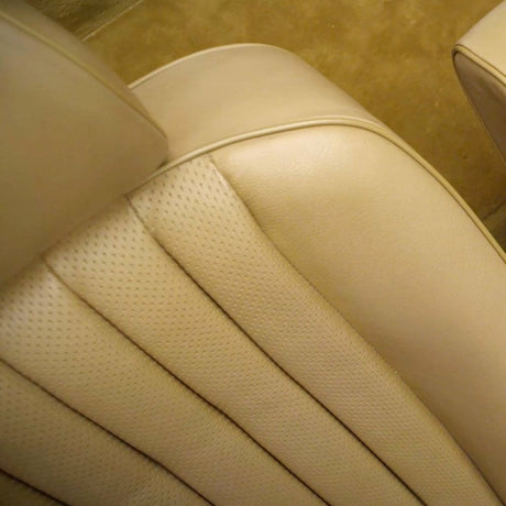 Wie reinigen ich den Innenraum meines Fahrzeugs richtig?